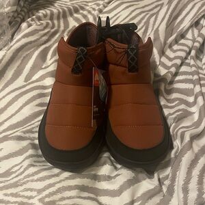 Ozark Trail Boot Slipper Size: 8